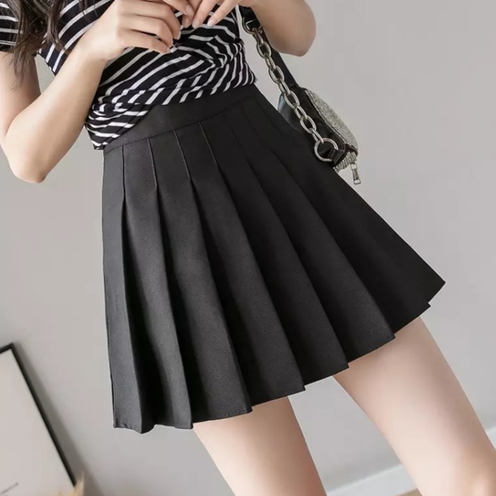 New Black Small Pleated Tennis Skirt Skort